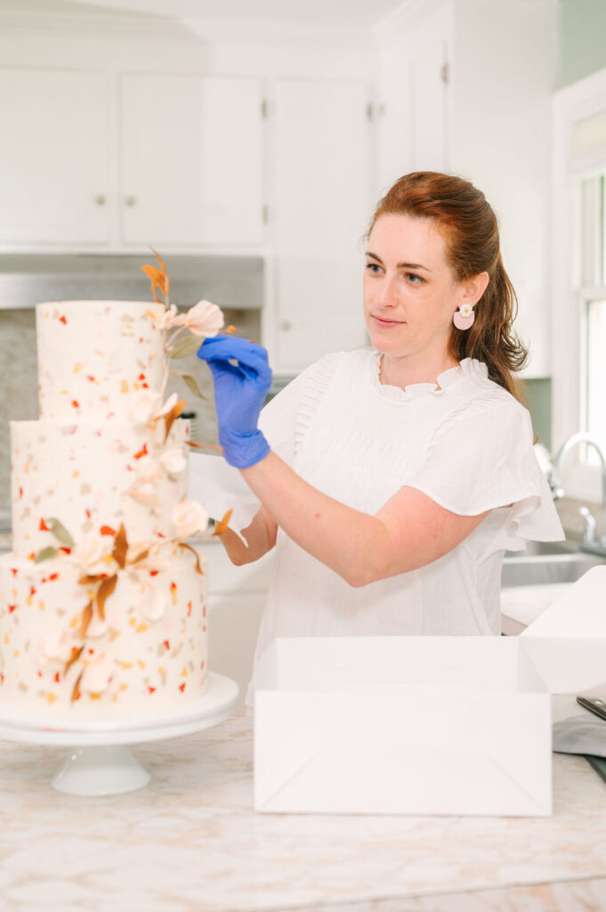 removing sugar blooms from wedding cake